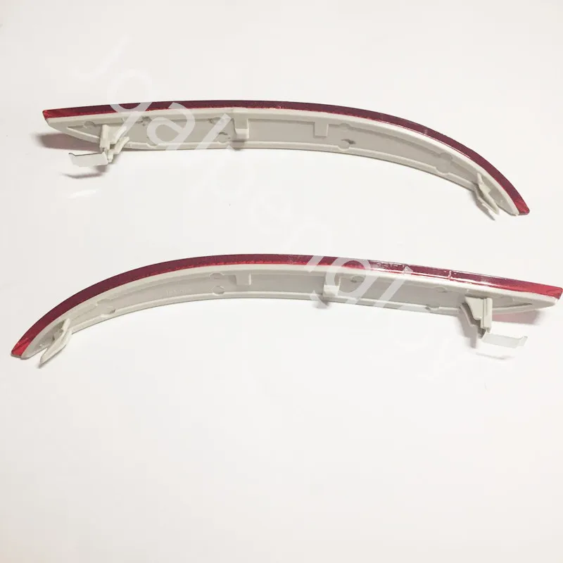 Одна пара красных отражателей для заднего бампера BMW E60 E61 520d 520i 523li 525li 530li 2008 2010 6314