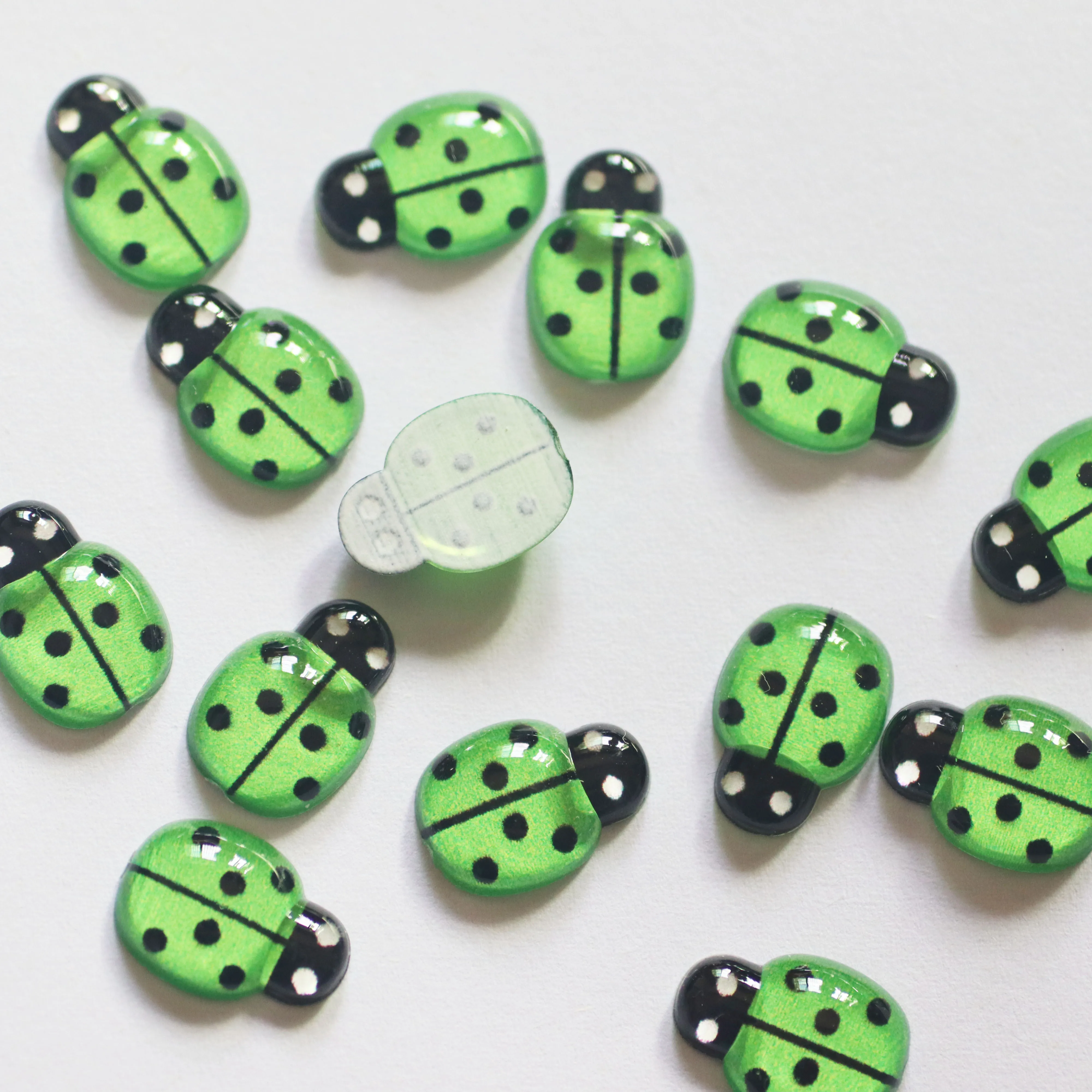 

50pcs Resin Cute Colorful Beautiful Green Beetle Flat Back Rhinestone Appliques DIY Wedding Scrapbook Craft-T114