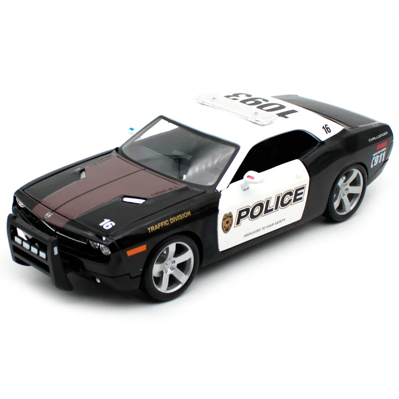 

Оригинальная модель автомобиля из сплава 1/18, подарок для рождественской коллекции