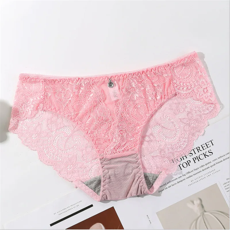 

New Ultra-Thin Breathable Mid Waist Sexy Underwear Women 's Transparent Mesh Embroidered Hollow-Out Plus Size Lace Briefs