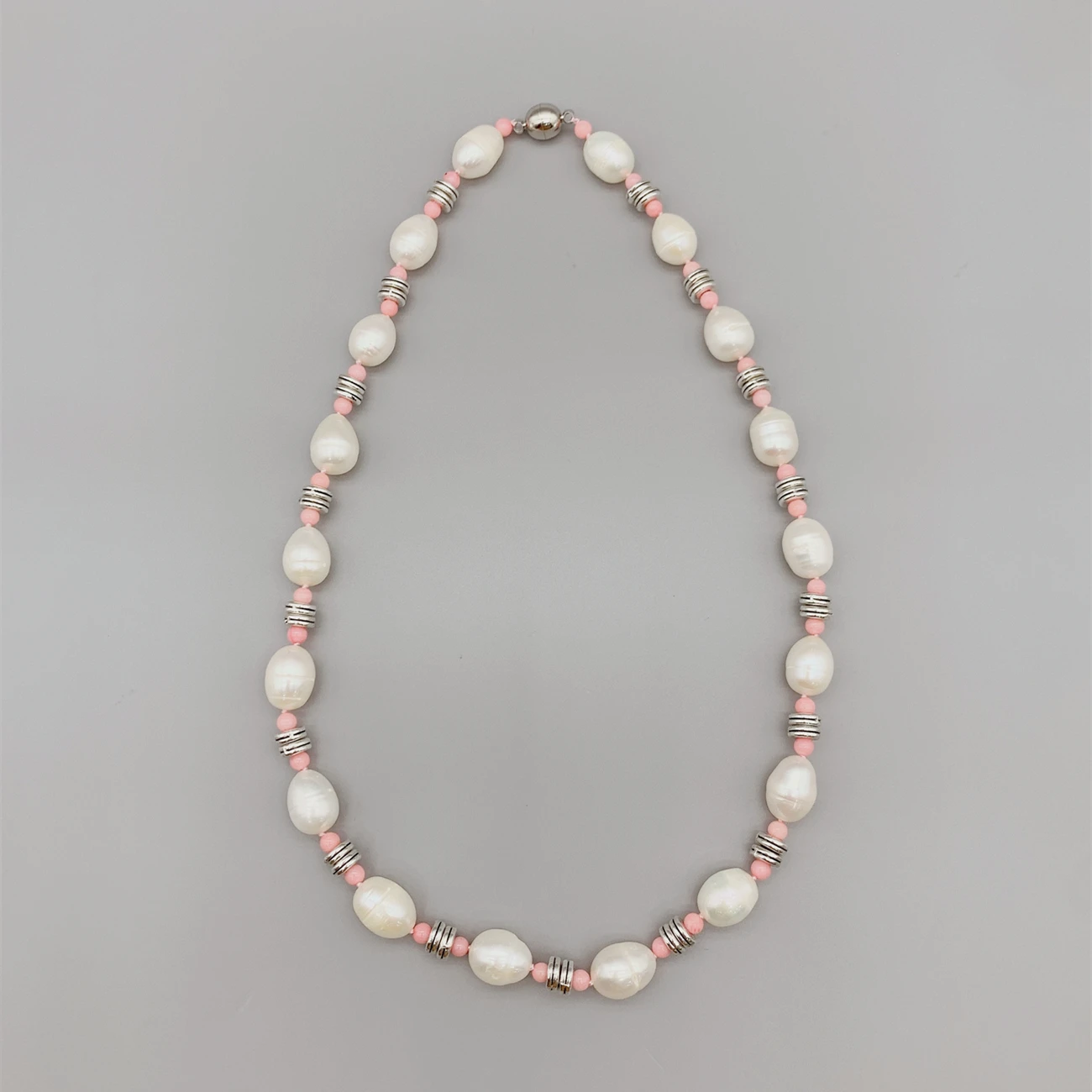 

FoLisaUnique 4mm Pink Coral White Baroque Pearls Necklace For Women Girls Birthday Gift Magnet Clasp Casual Style Choker Jewelry