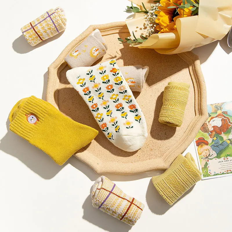 

The New Harajuku Womens Cute Socks Middle Tube Cartoon grid Cotton Socks Comfortable Breathable Tide Yellow Socks Cotton