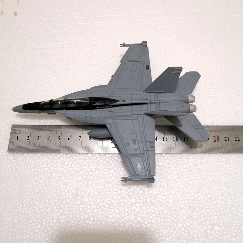 19 см 1/100 масштаб F18 F-18 F/A-18 Boeing Hornet многоцелевой истребитель ВВС США литой Самолет Модель Коллекция подарок