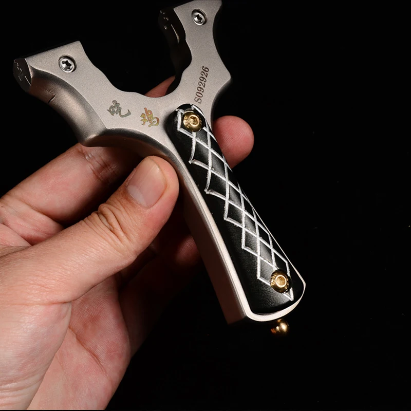 

New 2019 Slingshot Hunting Catapult Powerful 440 Titanium Steel Patch Slingshot Flat Rubber Band Outdoor Shooting