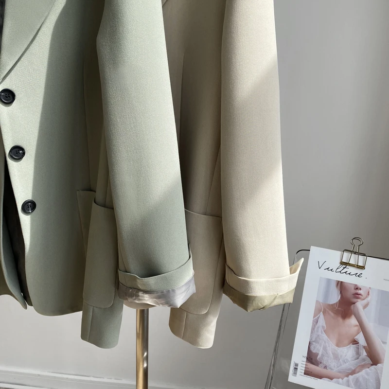 

BGTEEVER Vintage Single-breasted Pockets Women Blazer Notched Collar Loose Female Suit Jacket 2020 Autumn New Casual Outwear