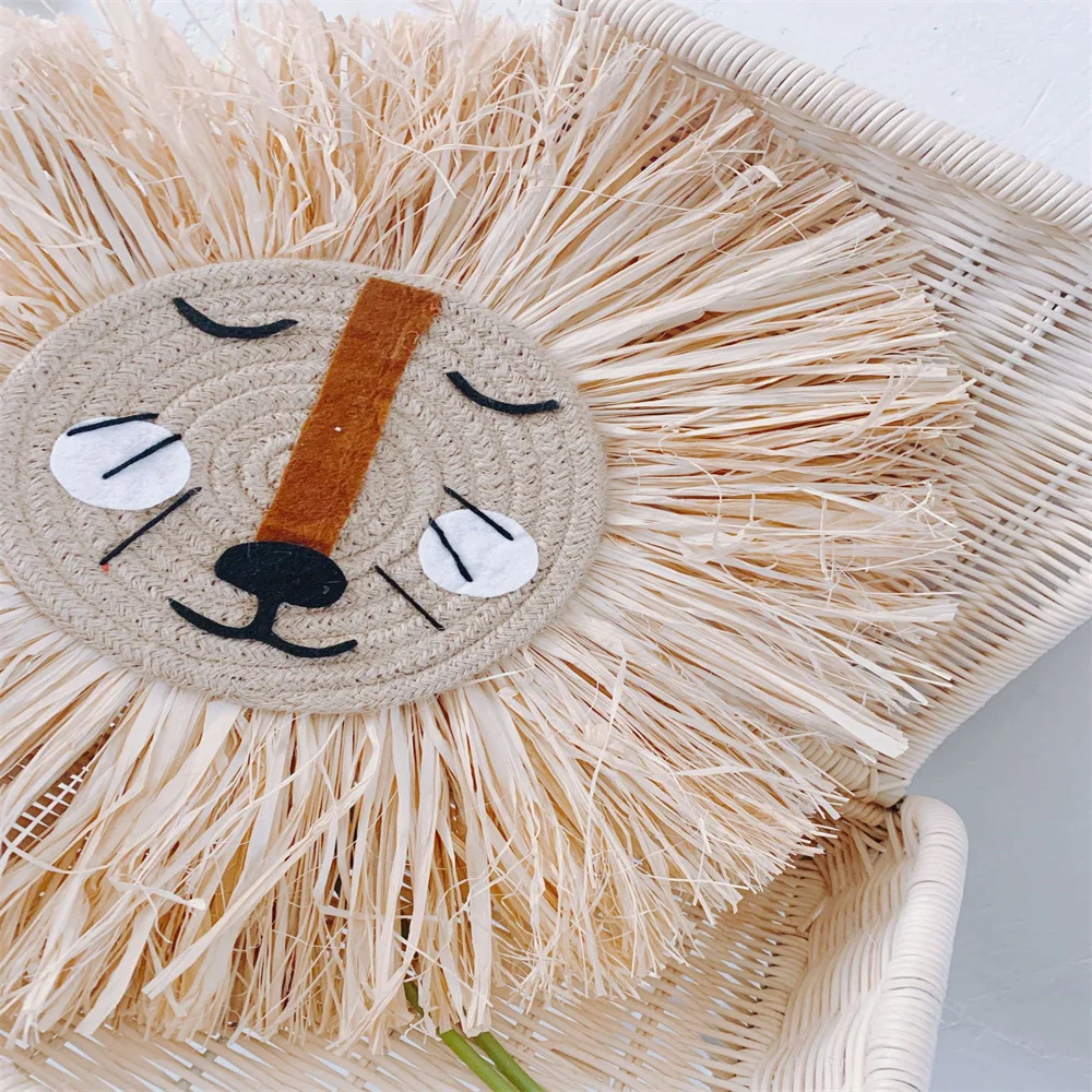 

INS Nordic Hand Woven Cartoon Lion Hanging Decorations Cotton Thread Weaving Animal Head Ornament Children Teen Room Decoration