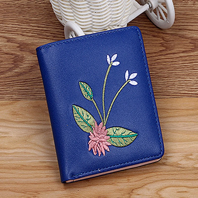 Кошелек с цветочной вышивкой и карманами короткий кошелек кожаный женский