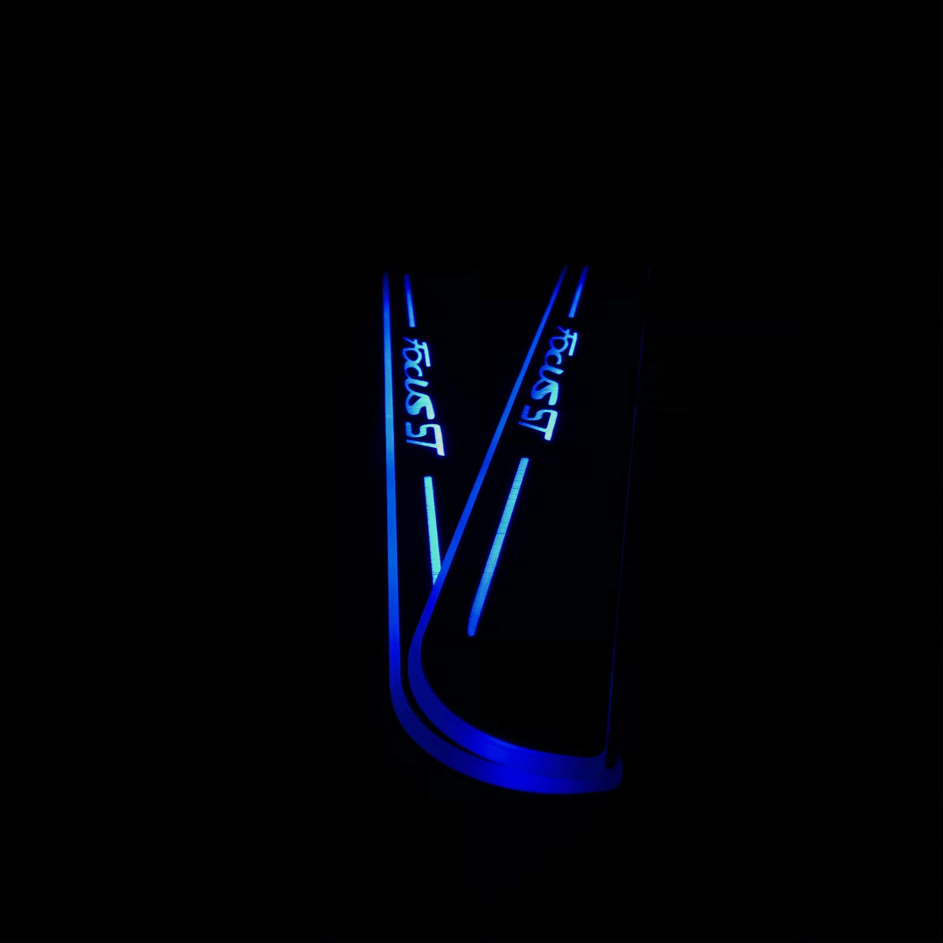 

RQXR led moving door scuff for Ford focus st dynamic door sill plate flat lining overlay Flowing/still light, 2pcs