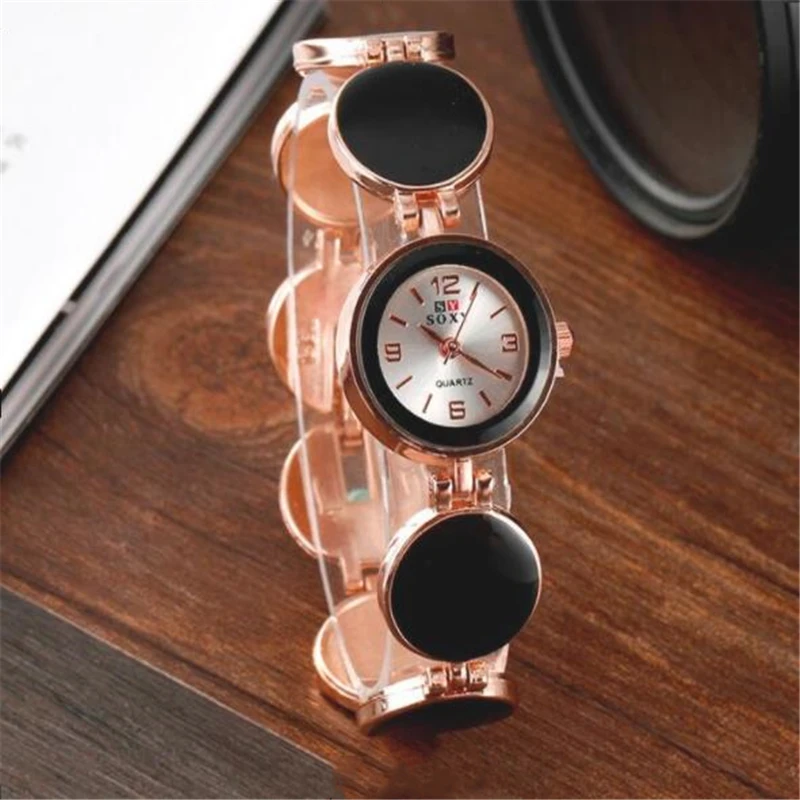 

SOXY New Fashion Women's Watches Simple Style Quartz Ladies Wristwatches Exquisite Designed Female Clock saat relogio feminino