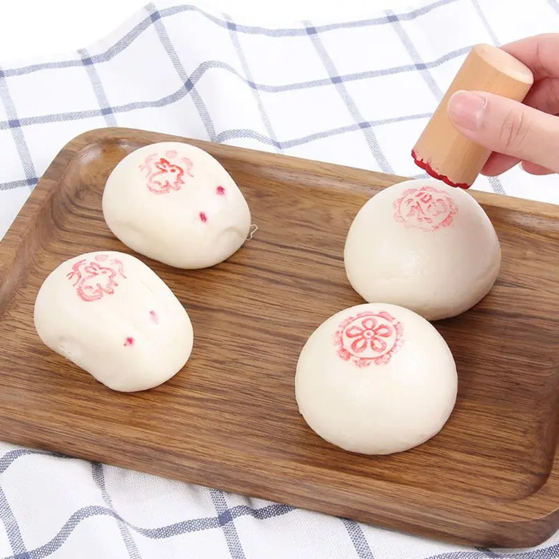 

8pcs/set Steamed Bread Decorative Stamp Cake Mold Wood Dessert Seal Stamp Traditional Chinese Moon DIY Chinese Cookie Tool