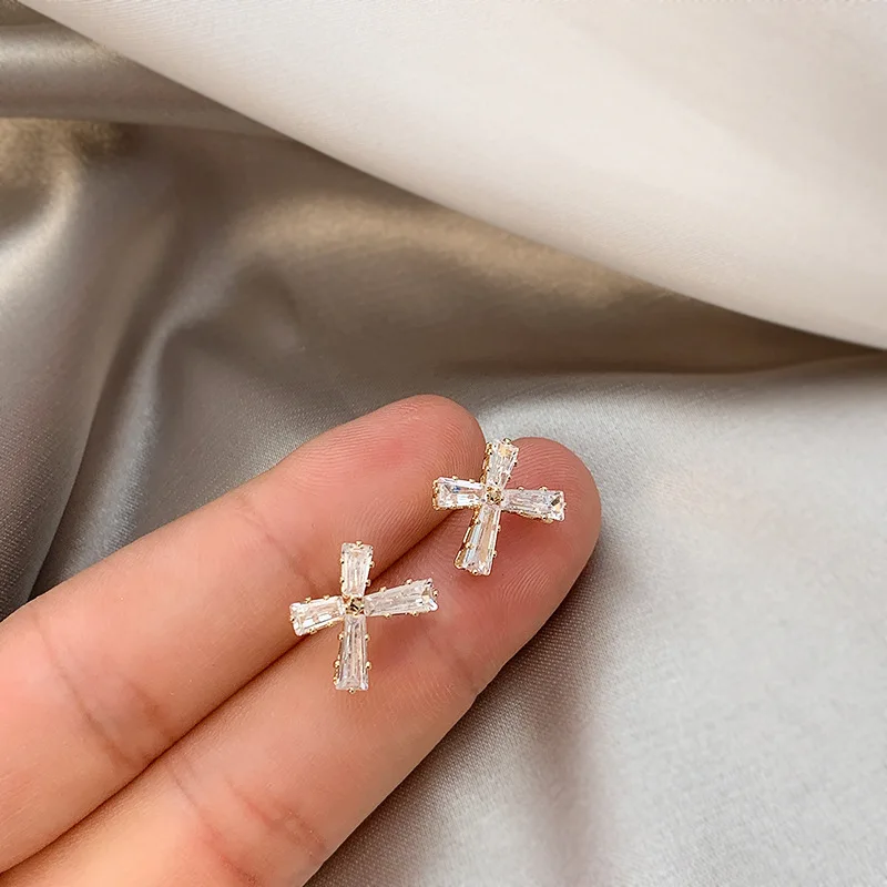 Женские классические серьги гвоздики с кристаллами|Серьги-гвоздики| |