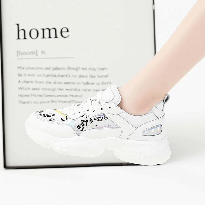 Женские кроссовки на платформе удобные дышащие плоской подошве со шнуровкой и