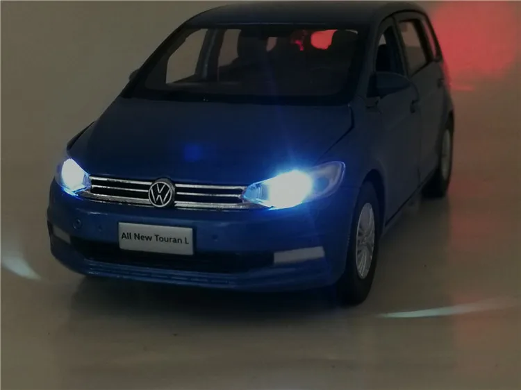 6 цветов 1/32 все новые Touran литья под давлением модель автомобиля MPV Субару Outback с