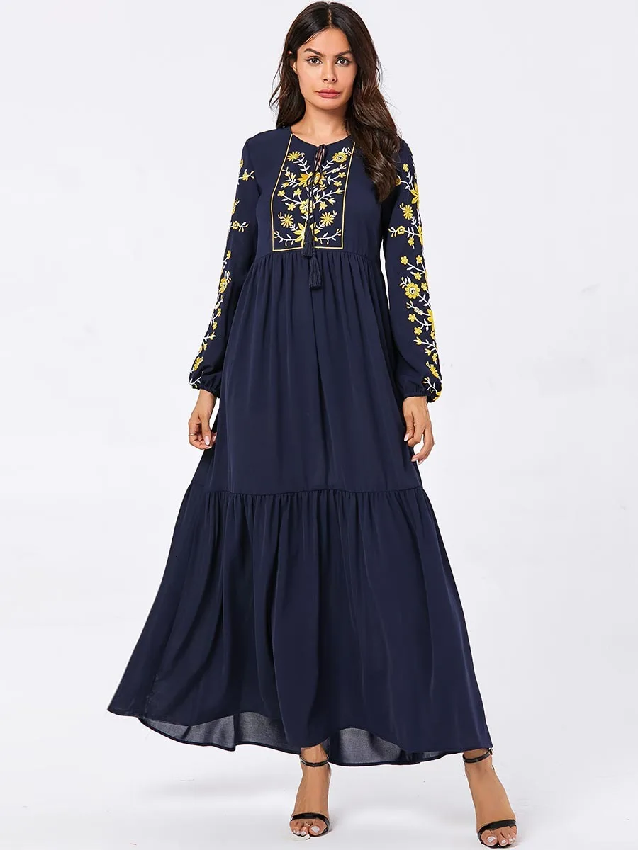 Модное арабское женское платье большого размера темно синее с вышивкой длинным