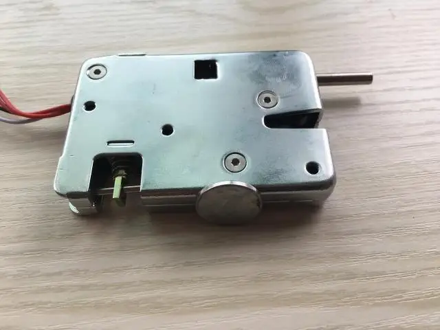 Торговый автомат с хранилищем торговый шкаф решеткой отзывы большая упорная