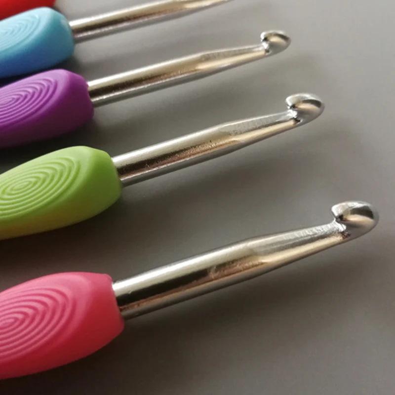 Красочные крючки для вязания 8 шт. эргономичная рукоятка разнообразные швейные