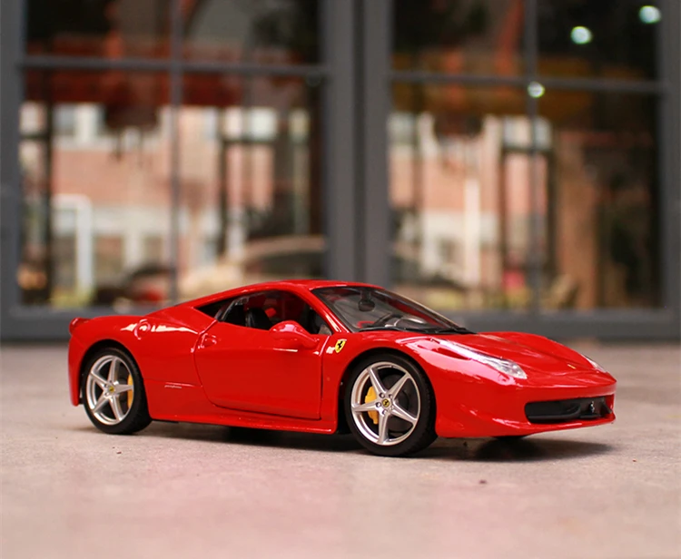 Bburago 1:24 Ferrari 458, красная модель автомобиля, литая под давлением металлическая модель, детская игрушка, подарок бойфренду, коллекция автомобилей из искусственного сплава