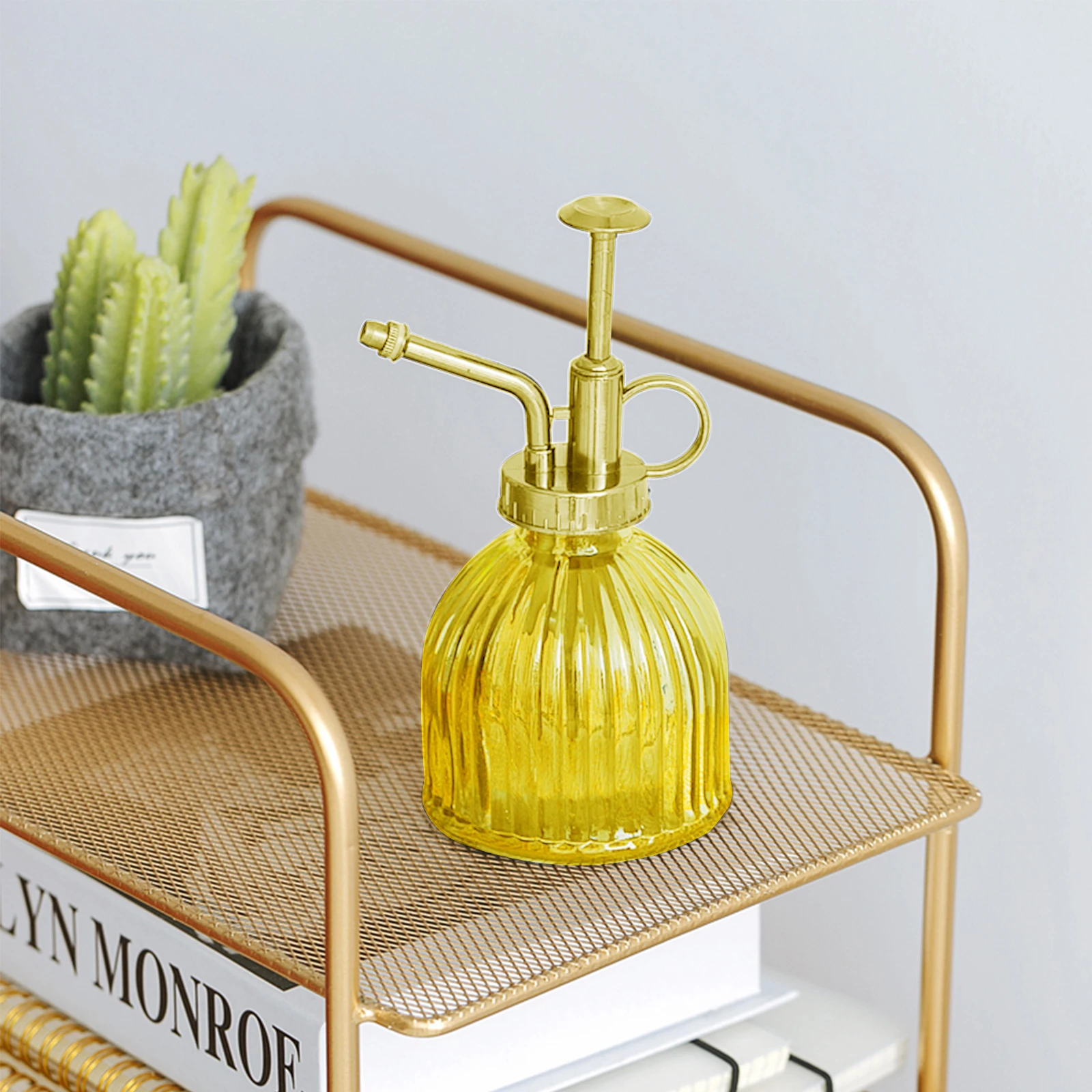 

Бутылка поливочная стеклянная для полива цветов, 200 мл