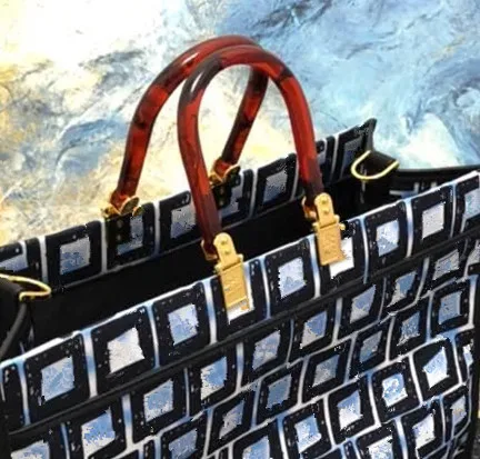 

new high quality fashion large capacity ladies handbag