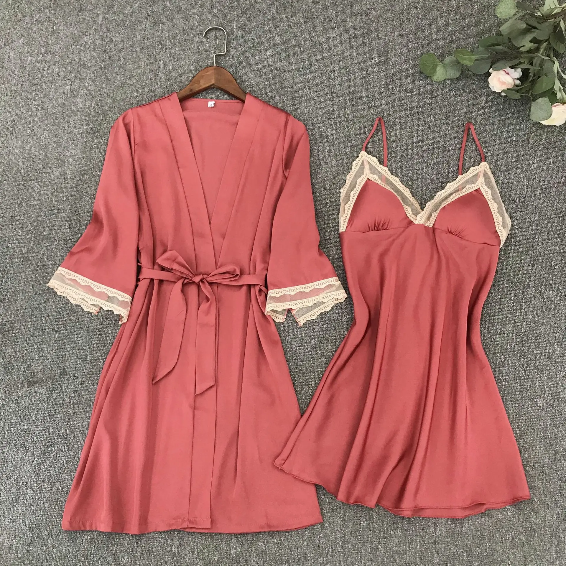 

Sexy Lady Women Satin Lace Trim Bathrobe Sleepwear Short Sleeve Kimono Robe Nightgown Soft Wedding Bride Bridesmaid Homewear