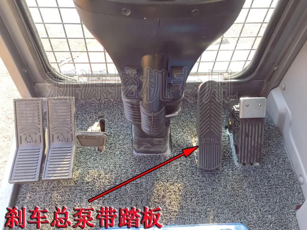 

Jinggong Xinyuan Machinery Tire Excavator 65 75 brake master cylinder with pedal brake valve original parts