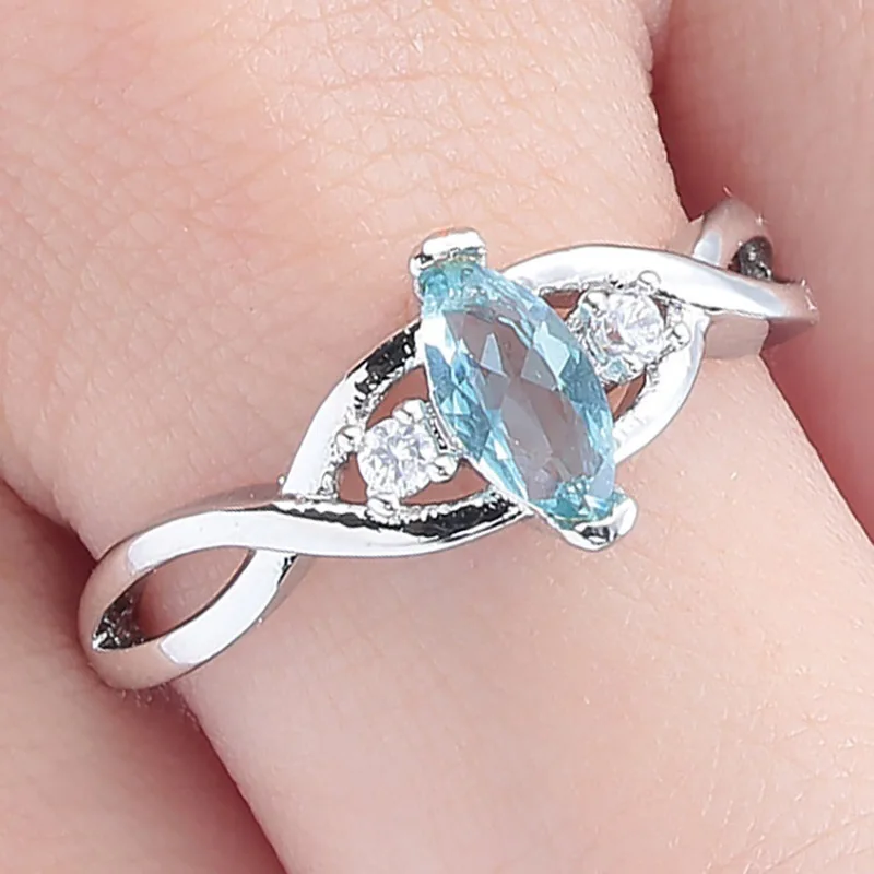 

New simple and versatile aquamarine ring, creative horse eye shape, ladies' jewelry, European and American jewelry