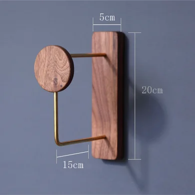 

Настенная вешалка из дерева