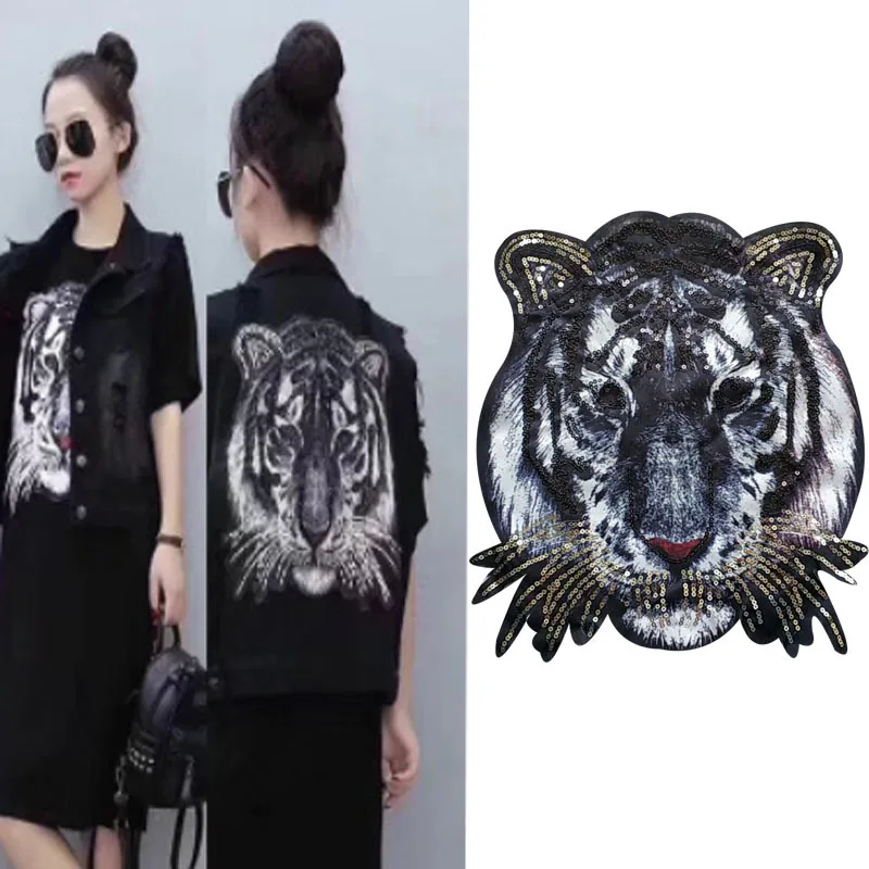 

New fashion denim outerwear with tiger embroidery patch