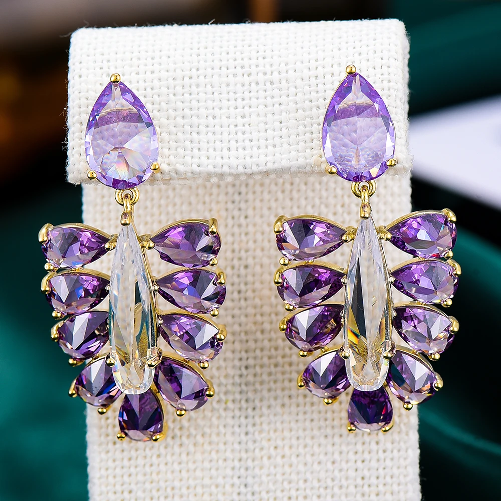 

Серьги женские длинные в форме листьев с фианитами