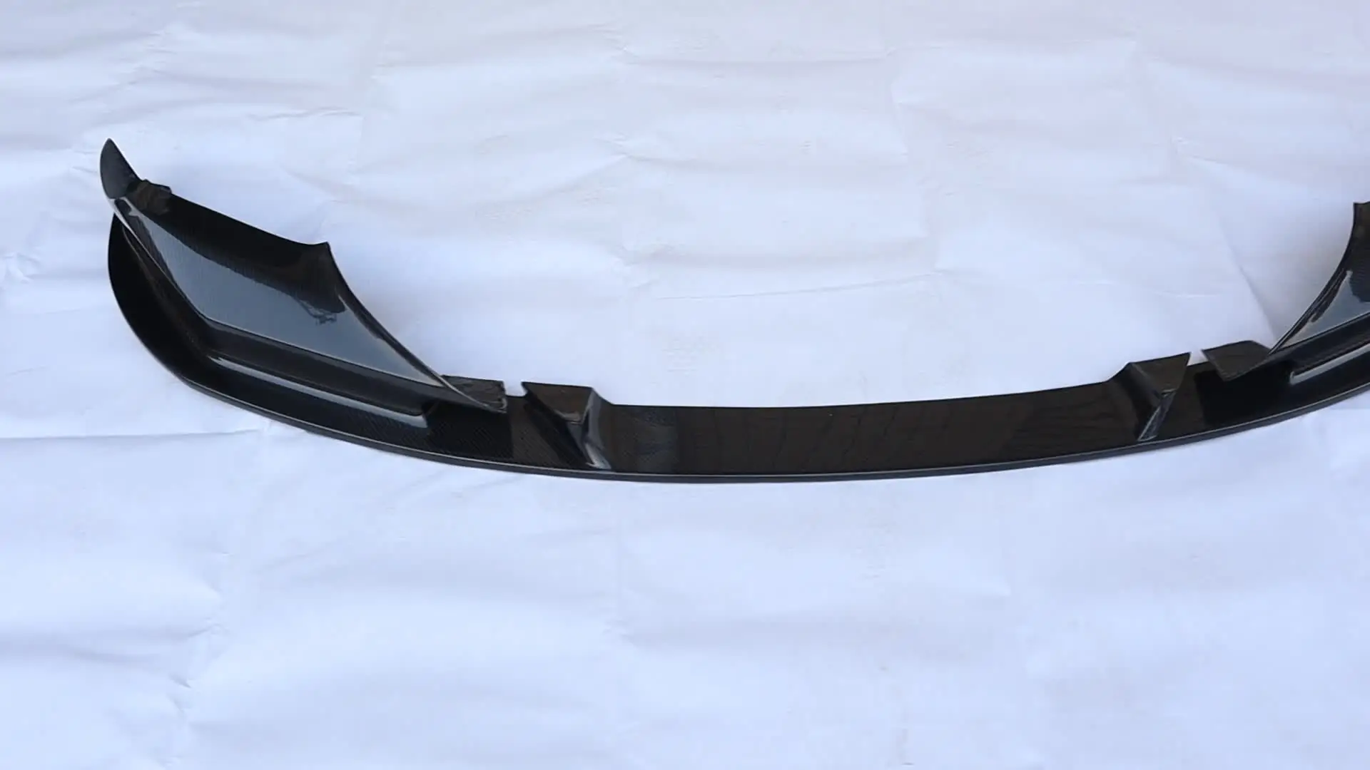 

High quality carbon fiber front lip for 3D F90 M5 .Fitment perfect.