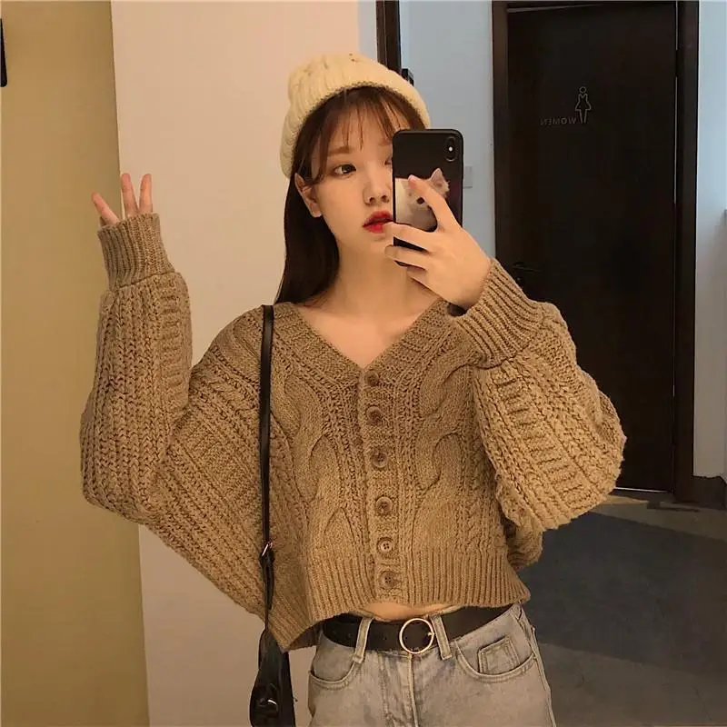 

Knitted V-neck Cardigan Sweater Female Spring and Autumn Student Short Loose Versatile Casual Top