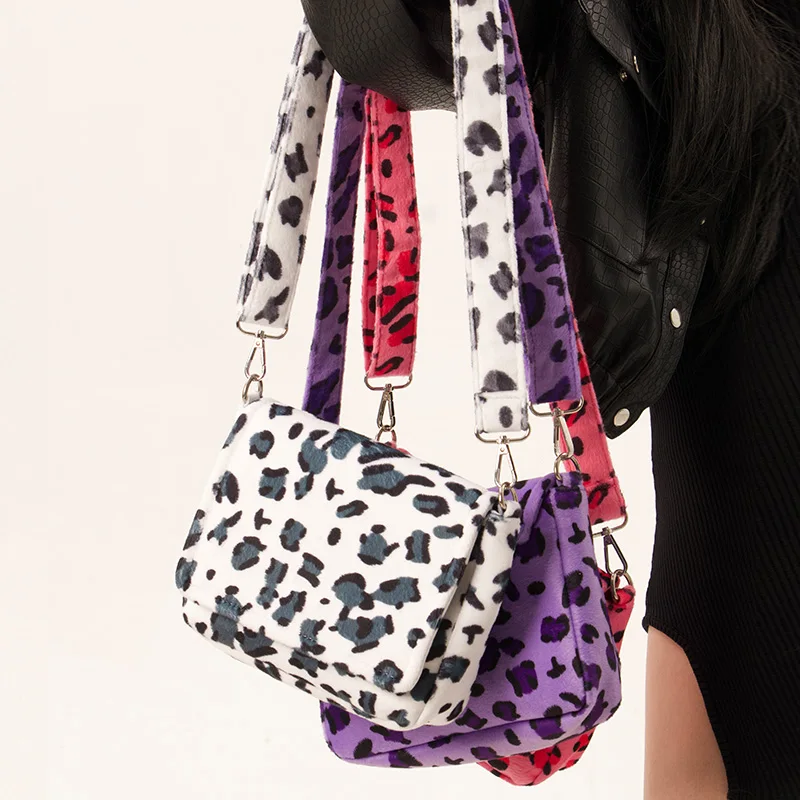 Retro One-shoulder Leopard Print Small Square Bag Autumn and Winter Fashion Cute Plush Pink Color |