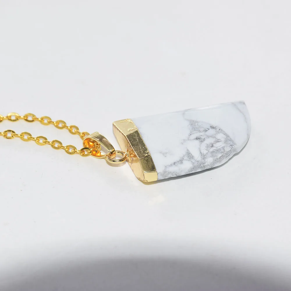 Ожерелье-цепочка мужское из белого бирюзового рога под золото 2019 пробы |