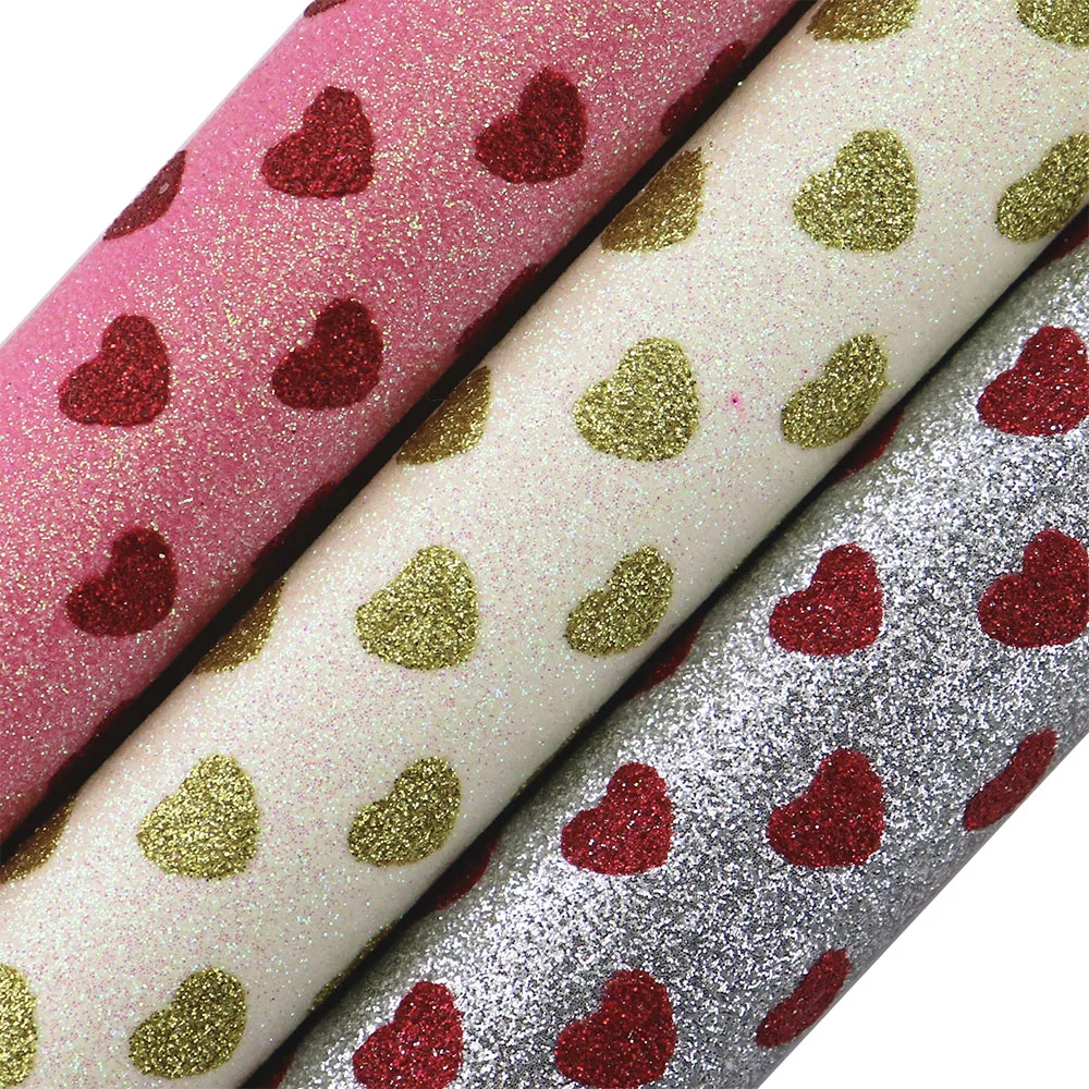 Рулон ткани с красными сердечками для обоев 30 х134 см | Дом и сад