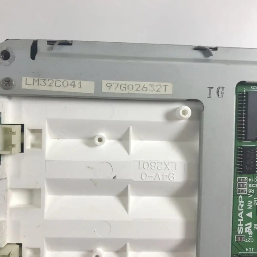 

LM32C041 LCD display screen