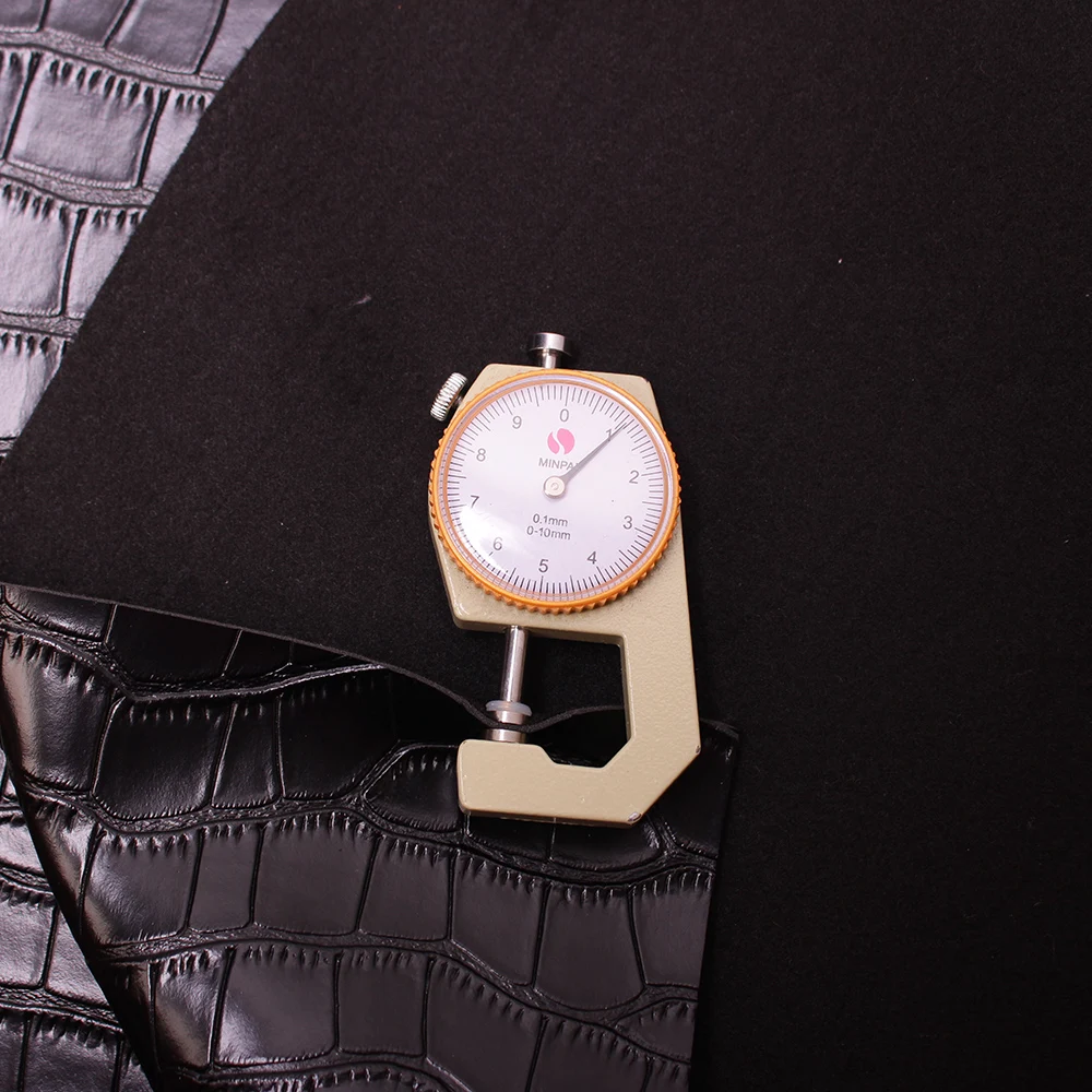 Хорошая черная квадратная искусственная кожа имитация крокодила ткань толстая