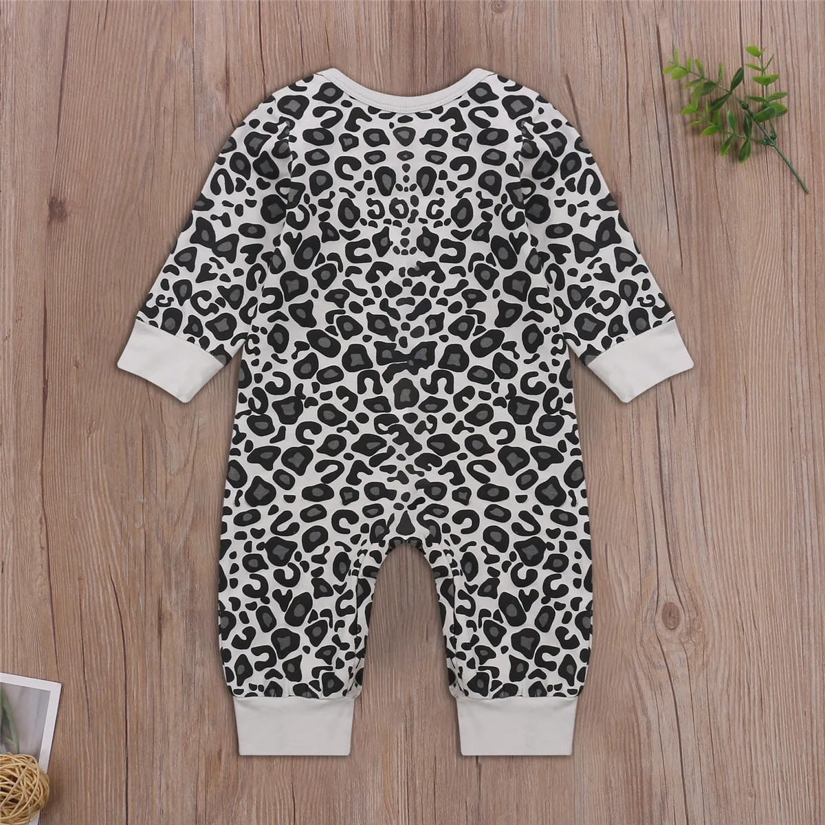 

2020 New Infant Newborn Baby Boys Girls Leopard Jumpsuit Fashion Long Sleeve Romper For Children Kids Autumn Casual Outfits