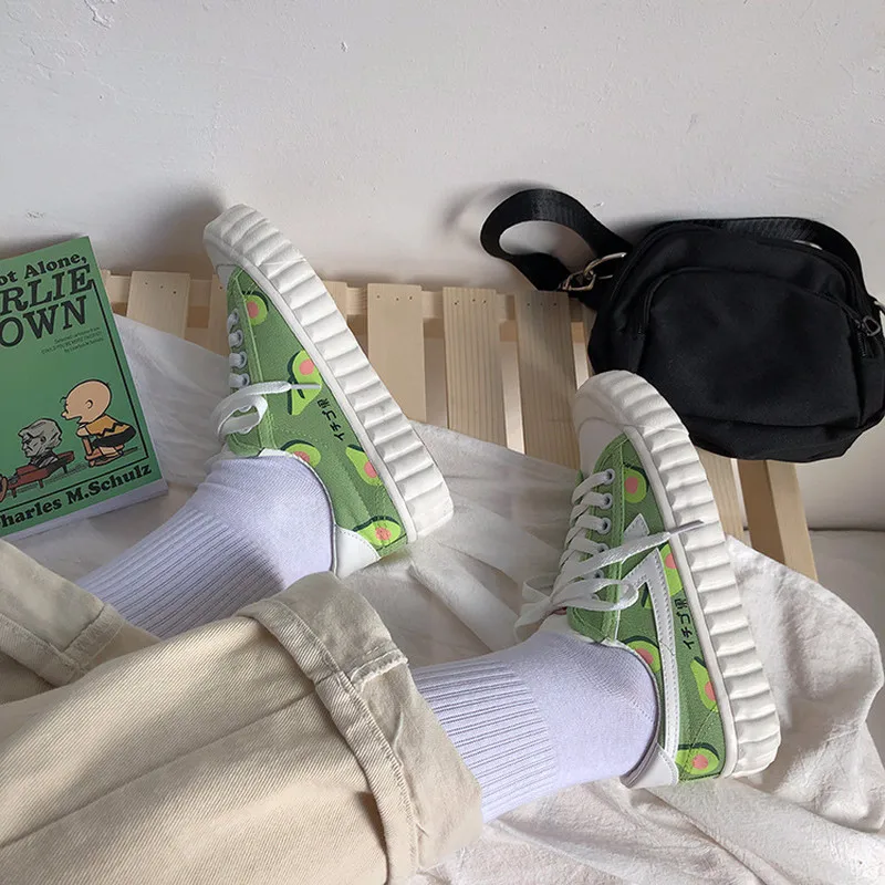 Женские кроссовки 2020 Модные дышащие вулканизированные туфли кожаные