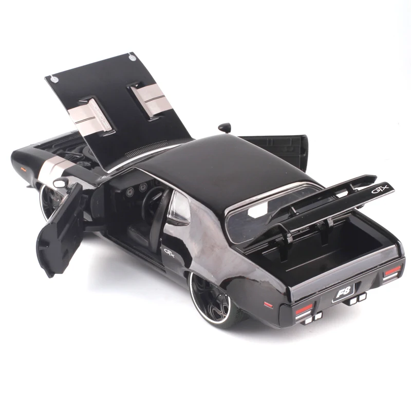 Модель гоночного автомобиля DOM'S PLYMOUTH GTX из металлического сплава 22 см масштаб 1:24