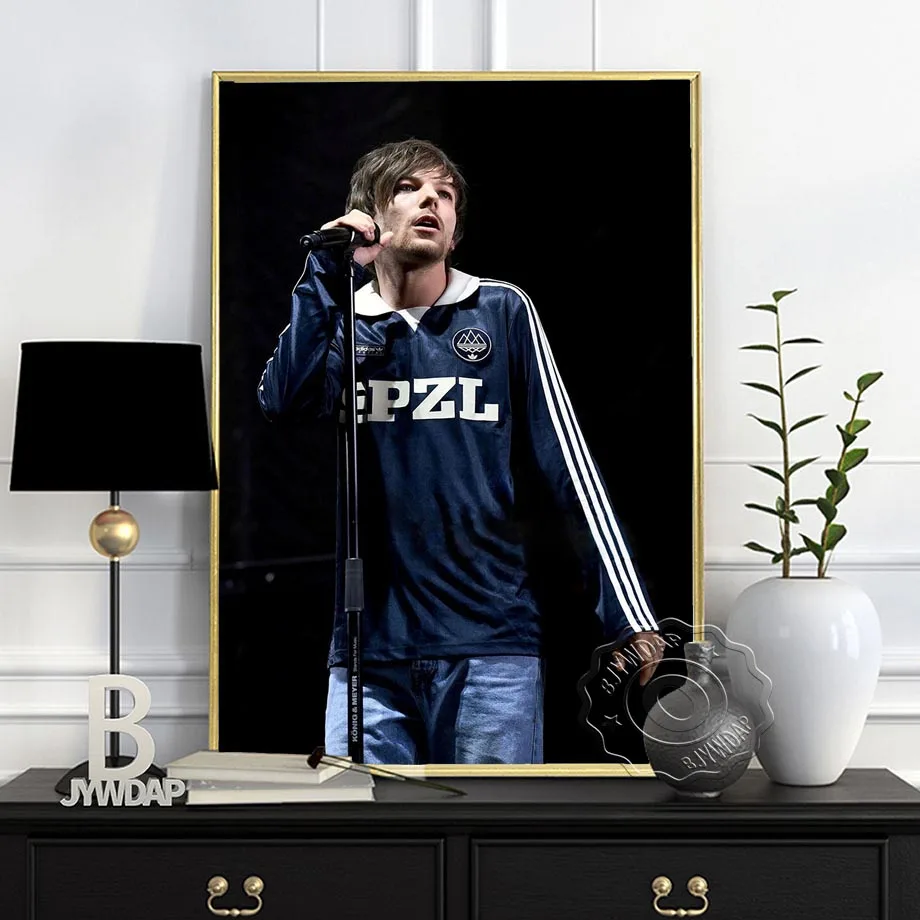

Modern Hot Singer Louis Tomlinson Music Star Posters and Prints Modern Wall Art Canvas Paintings Living Room Bedroom Home Decor