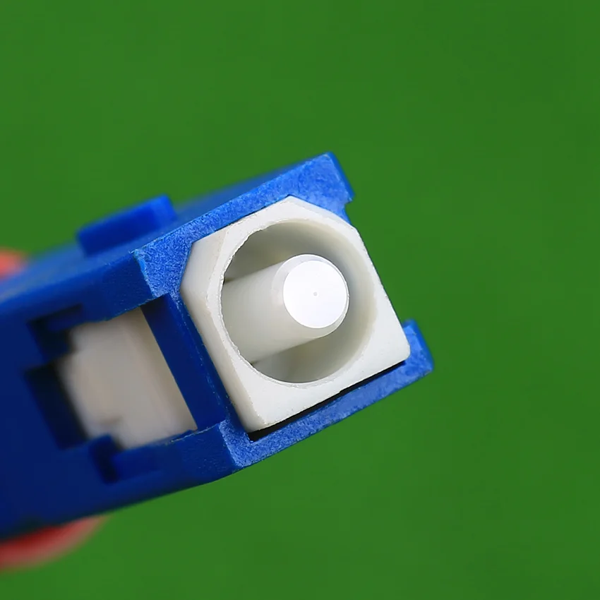 Волоконно Гибридный адаптер KELUSHI SC (штекер) в FC (гнездо) однорежимный стандарта/125