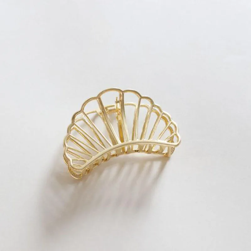 

1pcs Women Girls Geometric Elegant Metal Hair Claw Clip Clamps Hair Crab Barrettes Hair Clip Hairpin Hair Accessories Gifts