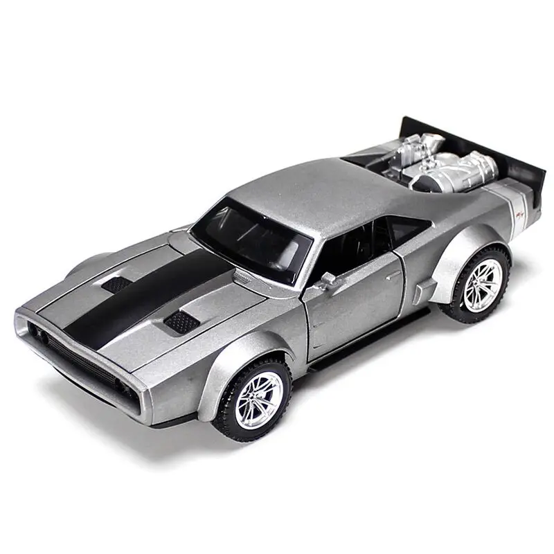 1/32 литой модели игрушки с дистанционным управлением Новый стиль Fast & Furio