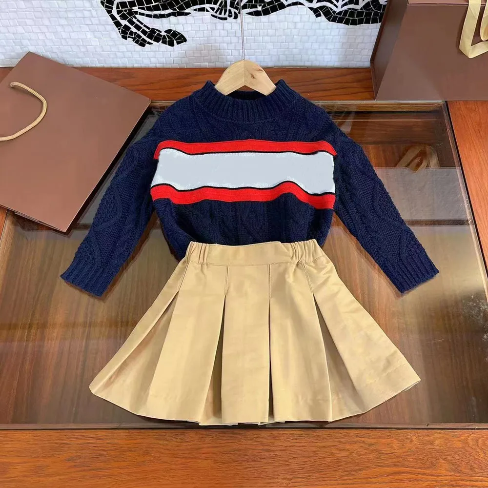 

Детская одежда для ранней осени 2021, вязаный пуловер в студенческом стиле для девочек, свитер с плиссированной юбкой и футболка в западном ст...