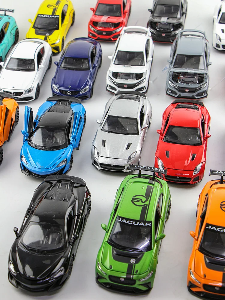 Имитация изысканных литых и игрушечных транспортных средств CheZhi TOYOTA Corolla 1:32