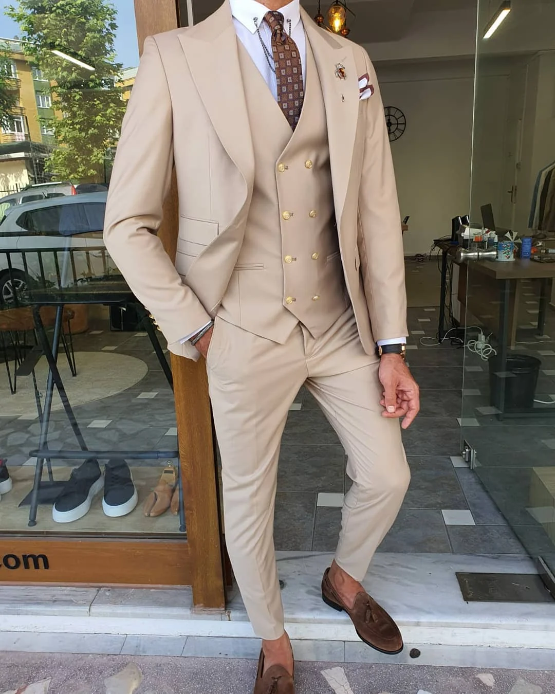 

(Jacket+Pants+Vest) Handsome Business Khaki Slim Fit Peak Lapel Tuxedo Wedding Man Suit 3 Piece Formal Man Blazer Custom Made