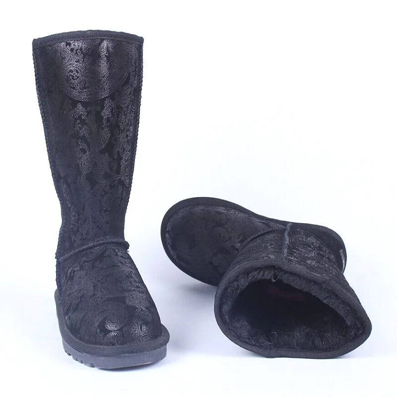 Boots women warm leather more breathable and comfortable fashion flat non-slip high joker woman boots SIZE35, 42,43,44,45