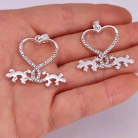 hzew 50pcs new two lizards love heart pendant charm lizard charms gift for women man accessorie