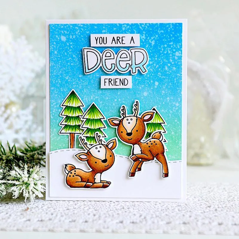 Смешанные изображения милых животных оленей медведя крокодила надписей