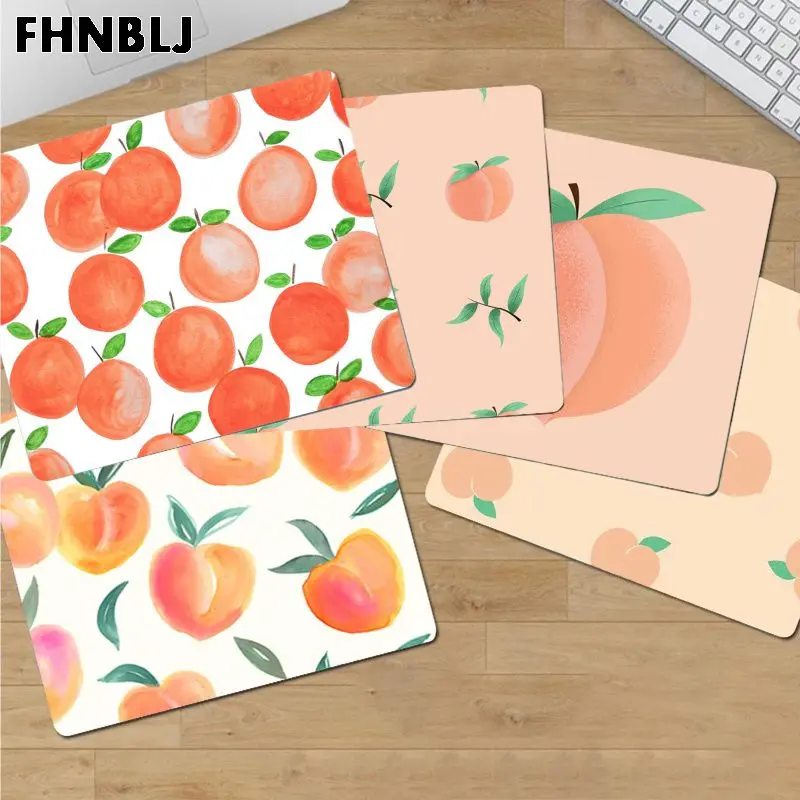 

FHNBLJ новый дизайн, милые скоростные игровые мыши в виде фруктов и персика, розничная продажа, маленькие резиновые коврики для мыши, Лидер про...